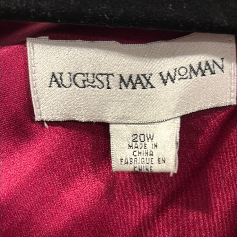 August Max Deep Red/ Burgundy  Velvet Maxi Dress with Floral Detail - Picture 2 of 4